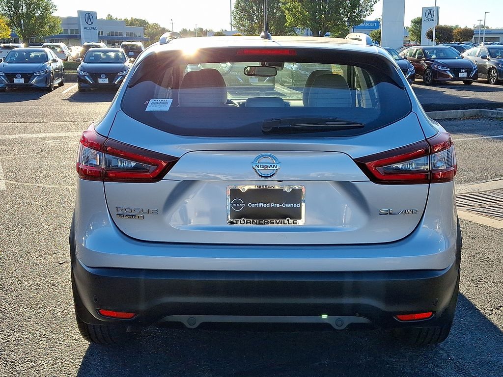 Thumbnail: 2021 Nissan Rogue Sport - 5