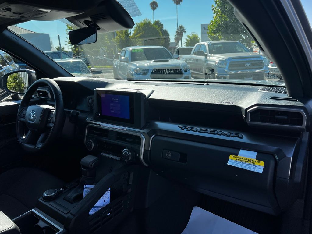 2025 Toyota Tacoma SR5 Double Cab photo 6