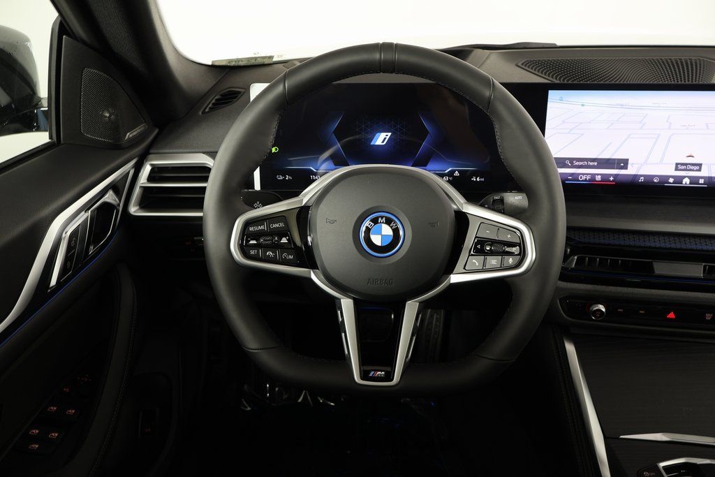 Thumbnail: 2025 BMW i4 - 3