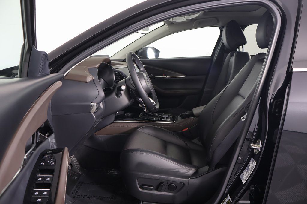 Thumbnail: 2025 Mazda CX-30 - 10