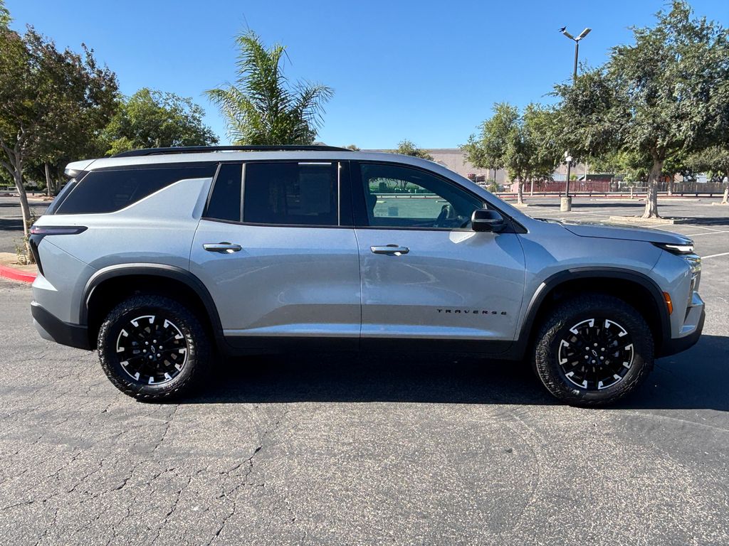 Thumbnail: 2024 Chevrolet Traverse - 4