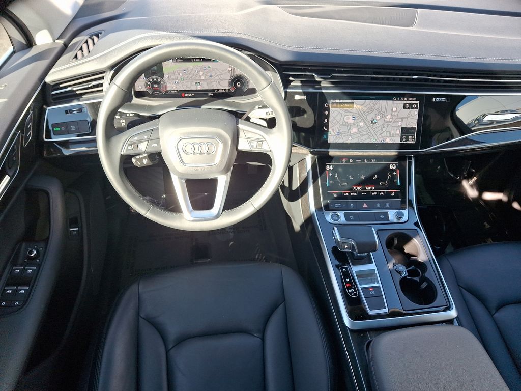 2023 Audi Q7 Premium 10