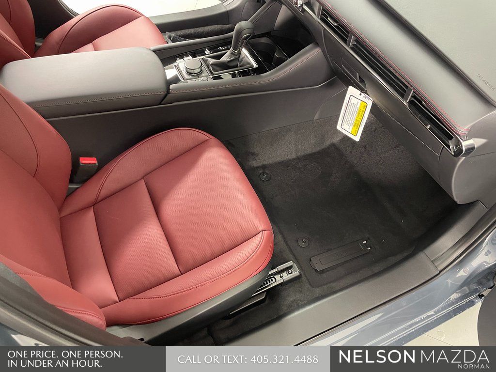 2026 Mazda Mazda3 Carbon Edition - Photo 43