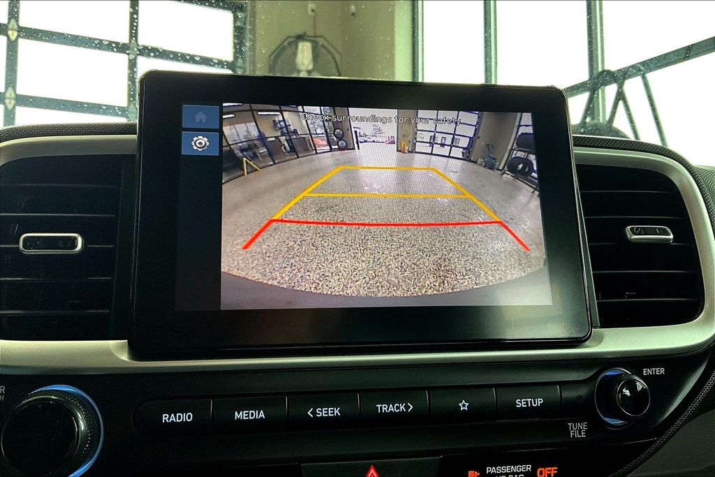 Used 2023 Black Hyundai SEL image 22