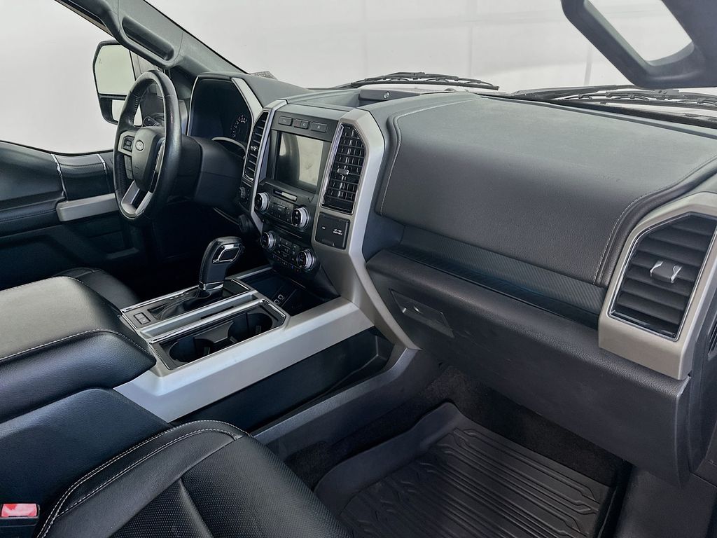 Used 2018 Red Ford Lariat image 30