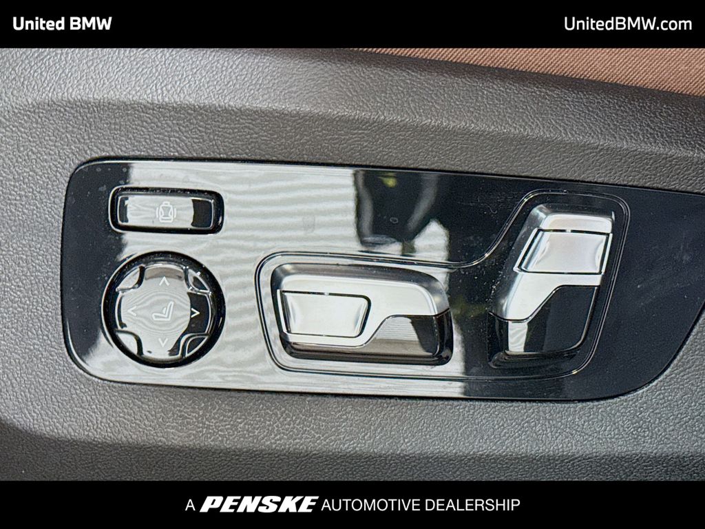 Thumbnail: 2026 BMW X7 - 4