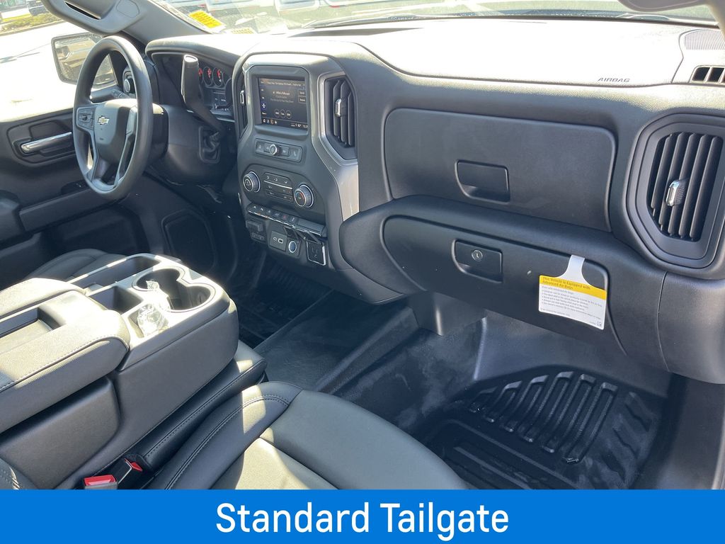 2024 Chevrolet Silverado 1500 WT photo