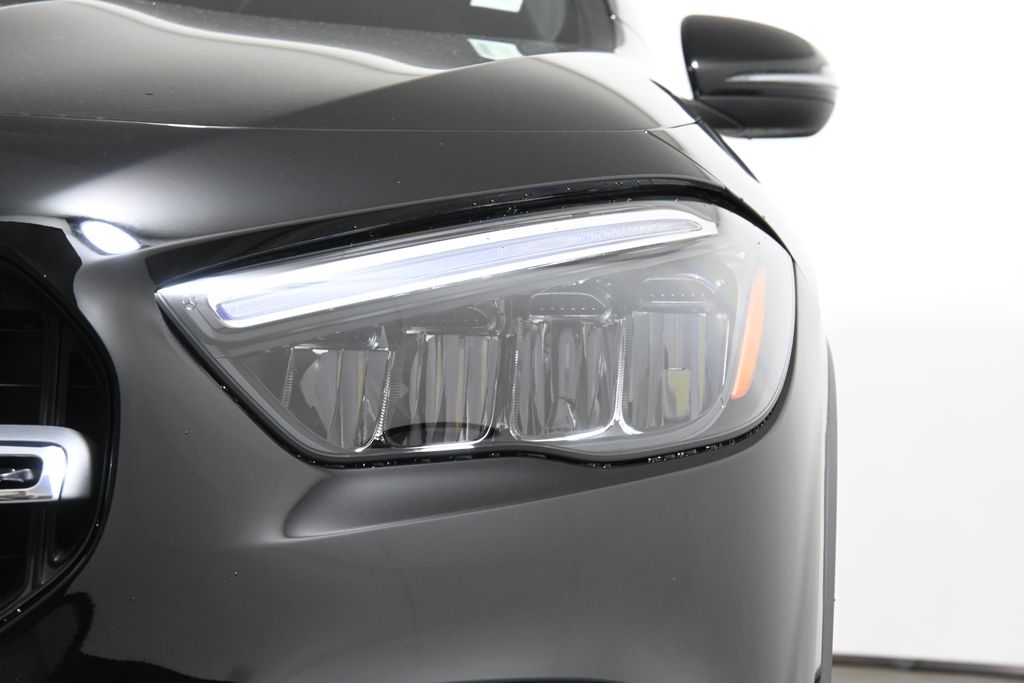 2025 Mercedes-Benz GLA 250 4MATIC 10