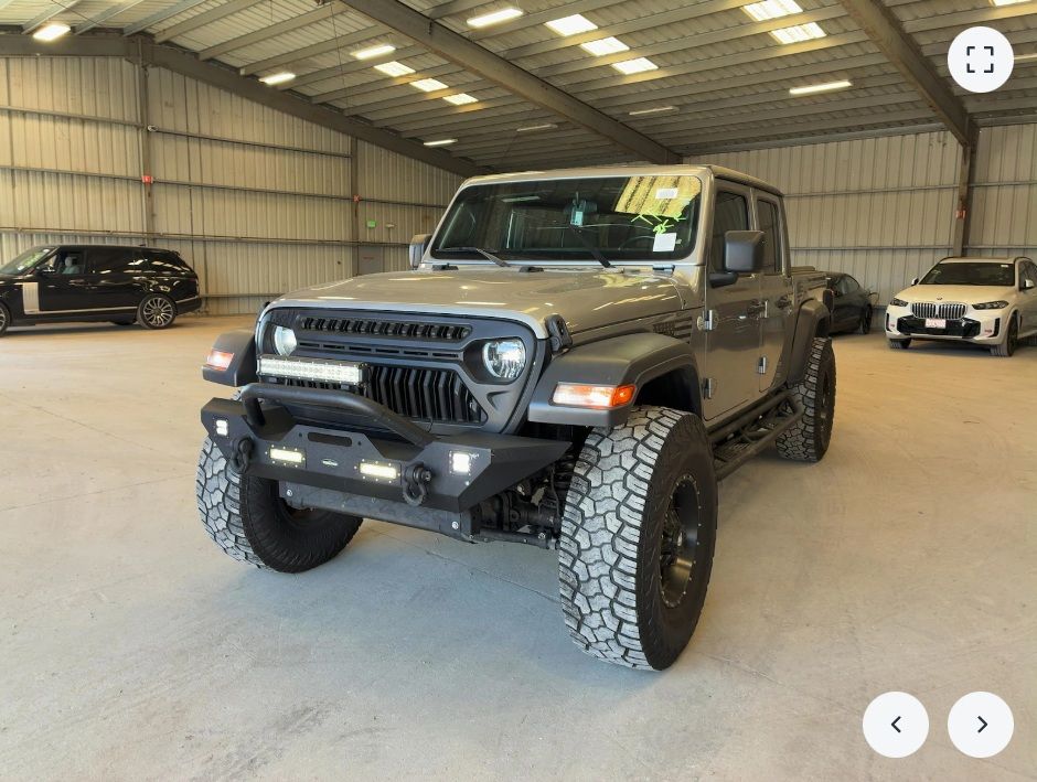 Billet Silver Metallic Clearcoat 2020 Jeep Gladiator Sport Crew Cab 4WD Pickup Truck Four-Wheel Drive 8-Speed Automatic