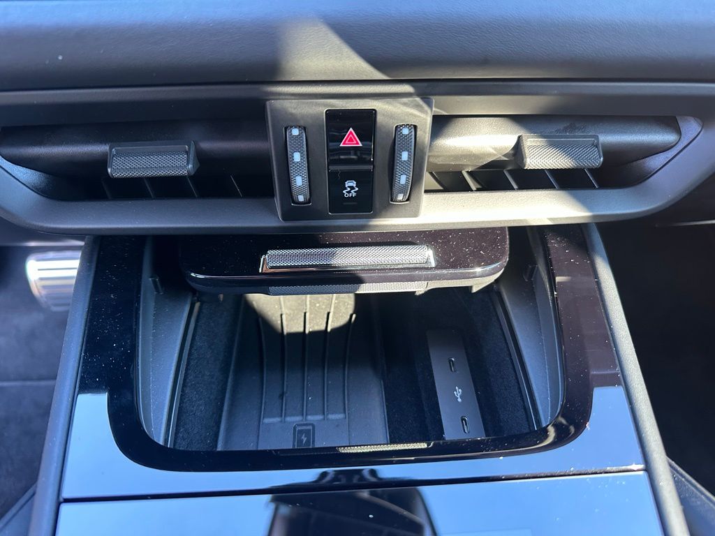 Thumbnail: 2025 Porsche  - 26