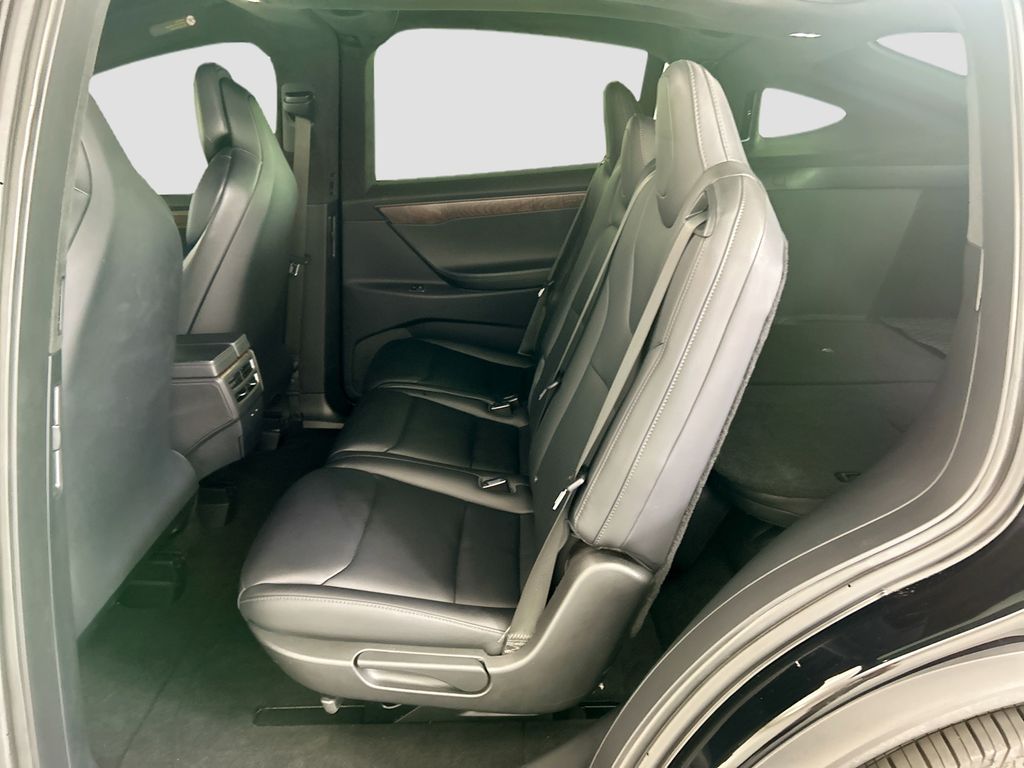 Thumbnail: 2018 Tesla Model X - 17