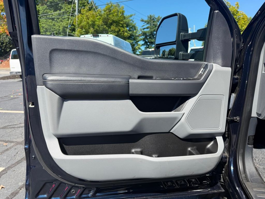 Used 2023 Ford F-350SD Truck