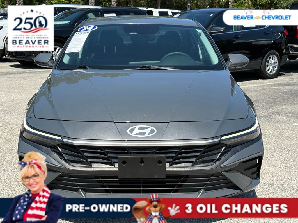 Used 2024 Hyundai Elantra Sedan