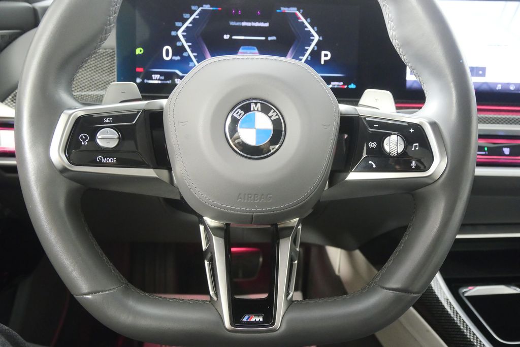 Thumbnail: 2023 BMW 7 Series - 27