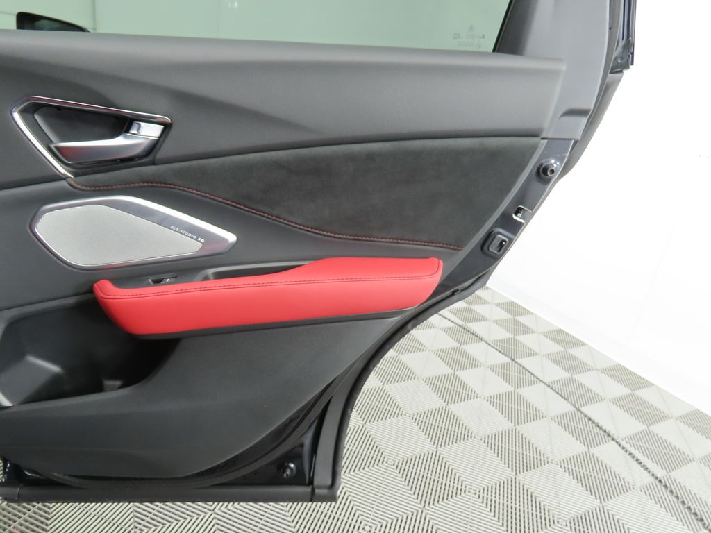 2025 Acura RDX Base 27