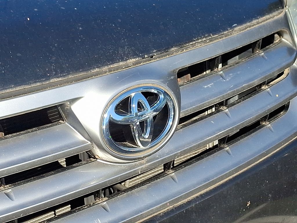 Thumbnail: 2013 Toyota Highlander - 3