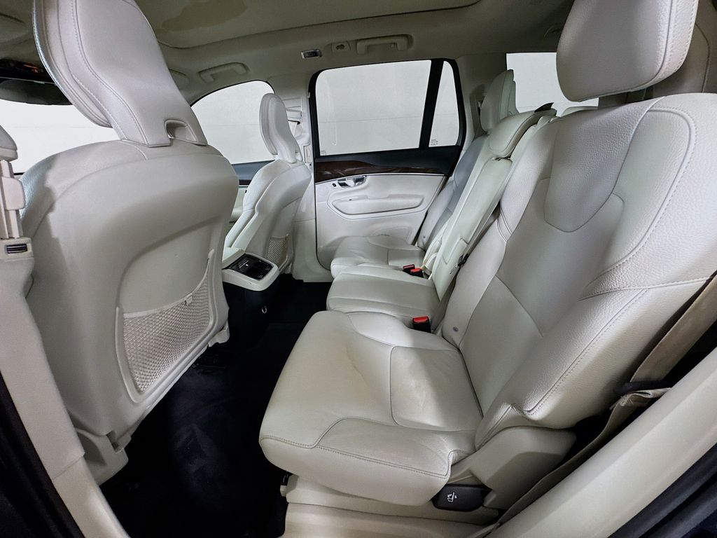 Used Car 2019 Volvo Xc90  T5 Momentum For Sale Under $20,000 In Austin, Texas