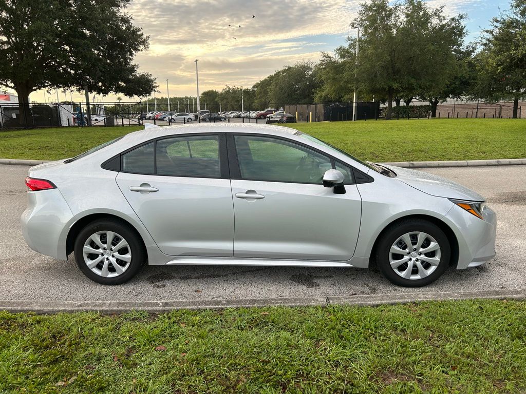 Thumbnail: 2024 Toyota Corolla - 6