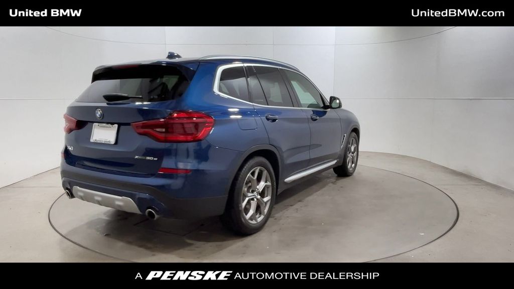 Thumbnail: 2021 BMW X3 - 8