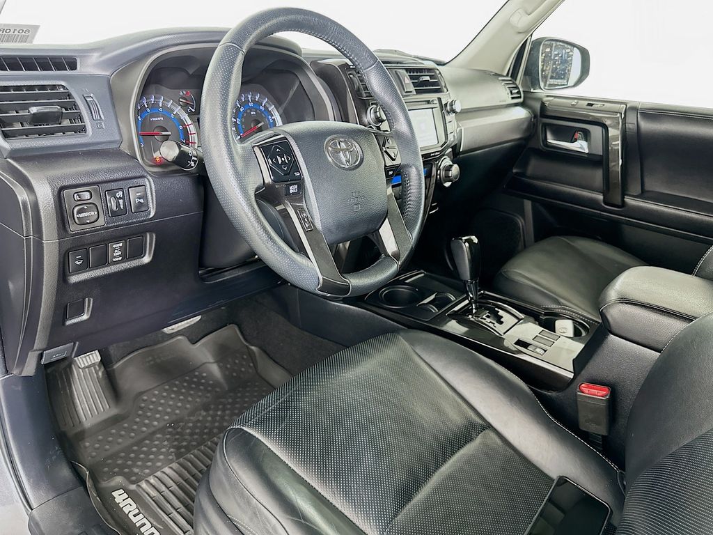 2019 Toyota 4Runner Nightshade 9