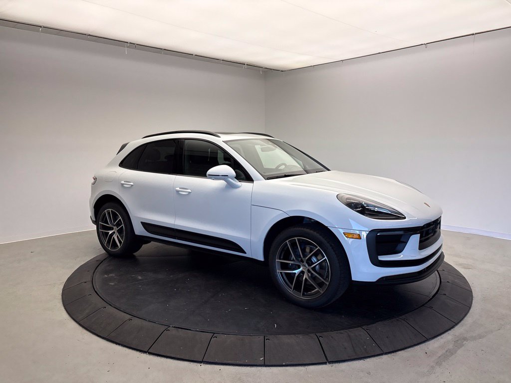 Thumbnail: 2026 Porsche Macan - 9