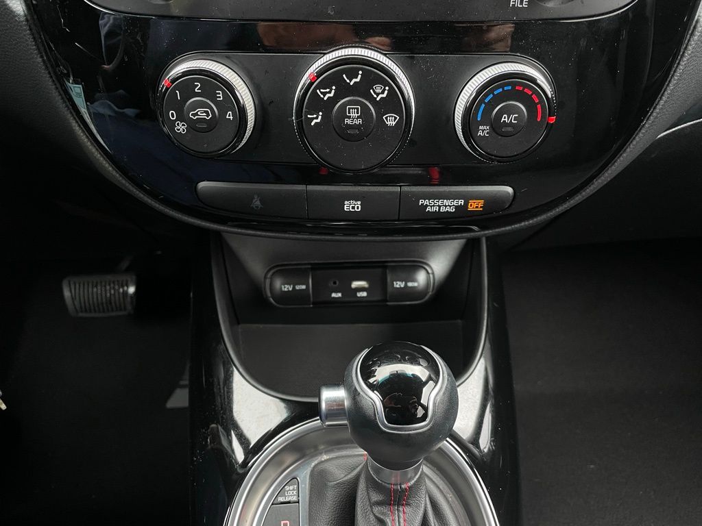 Thumbnail: 2016 Kia Soul - 18