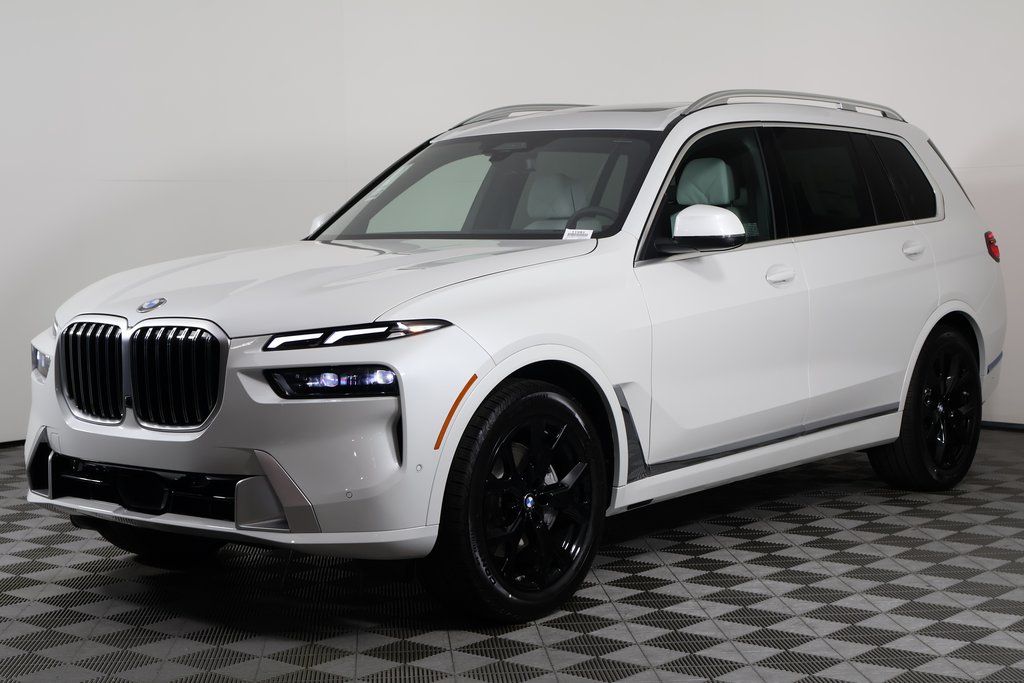 Thumbnail: 2026 BMW X7 - 1
