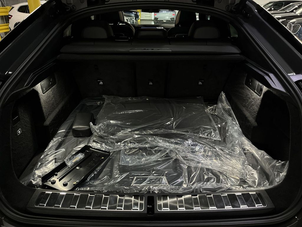 Thumbnail: 2026 BMW X6 - 24