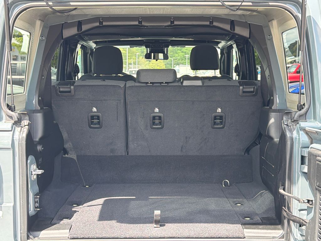 Used 2025 Gray Jeep Sahara 4xe image 18