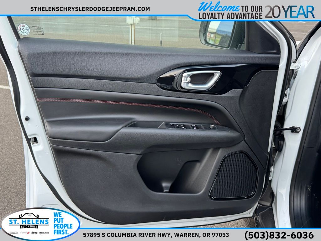 2026 Jeep Compass Trailhawk - Photo 19