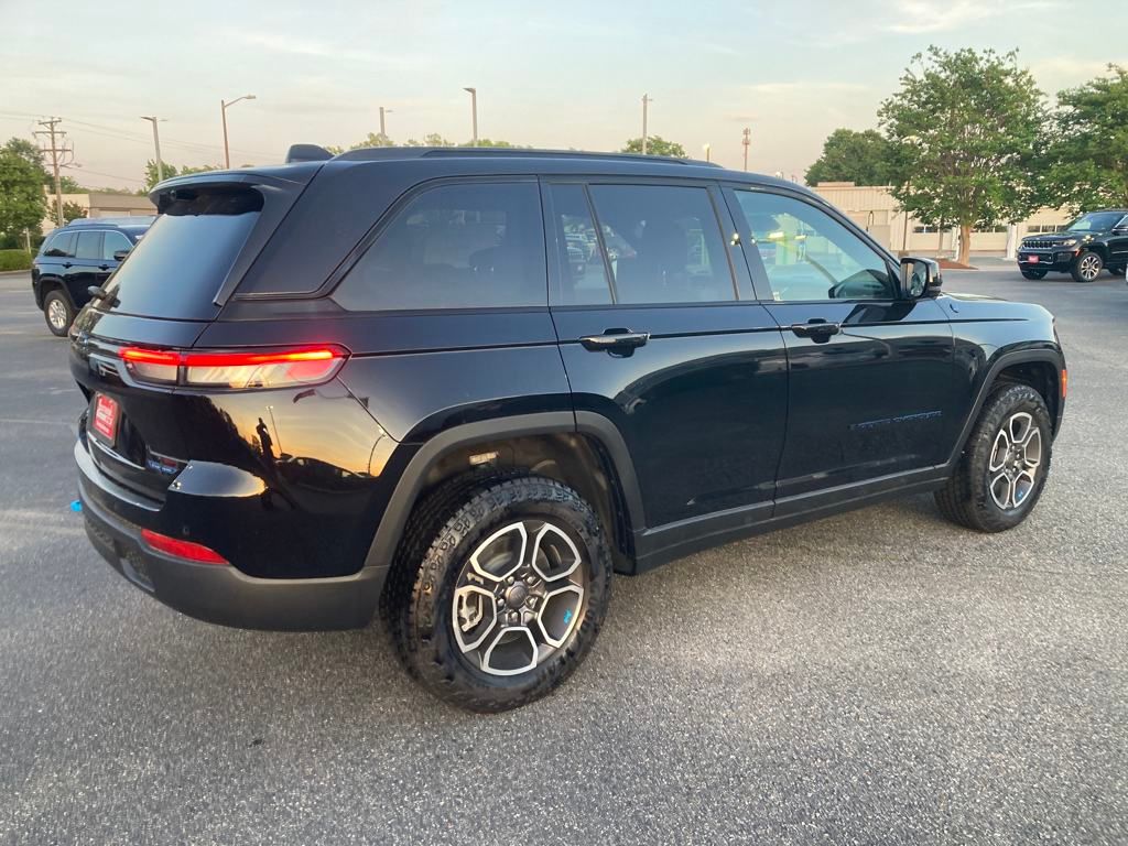 New 2024 Black Jeep Trailhawk 4xe image 5