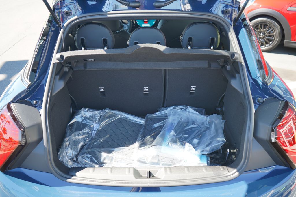 Thumbnail: 2026 MINI Cooper - 11