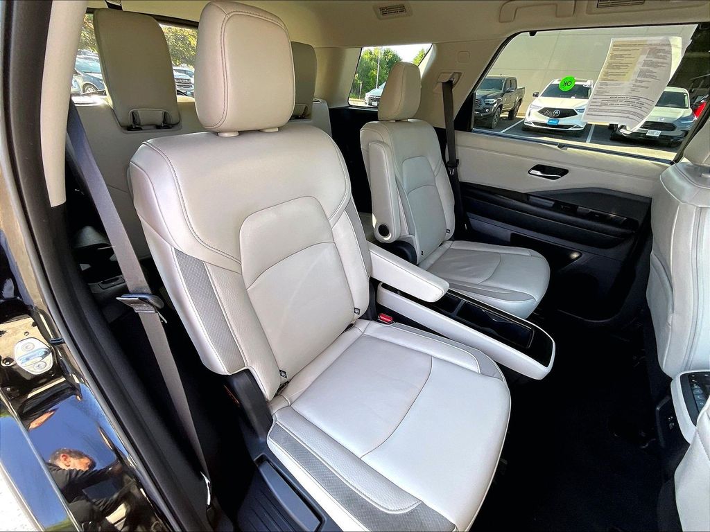 2023 Nissan Pathfinder — photo 16