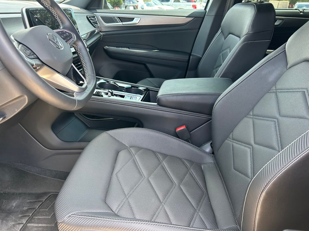 Used 2024 Volkswagen Atlas Cross Sport SUV
