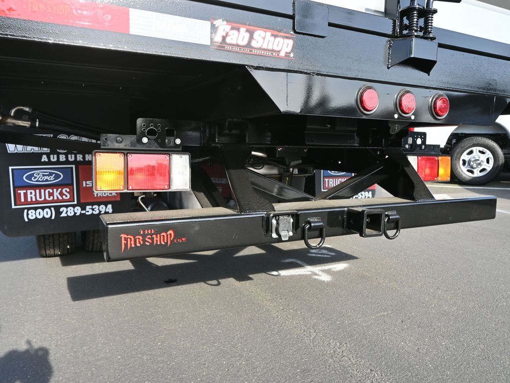 2024 Isuzu NPR HD 
