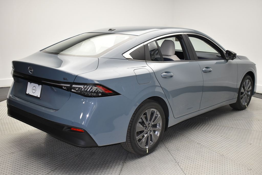 Thumbnail: 2026 Nissan Sentra - 5