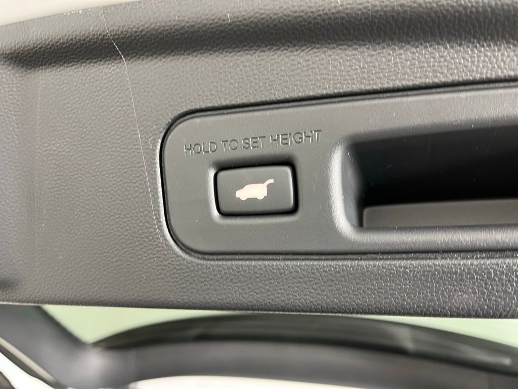 Thumbnail: 2026 Acura MDX - 25