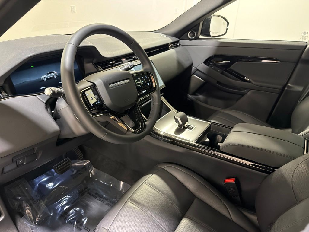Certified Used 2026  Land Rover S image 10