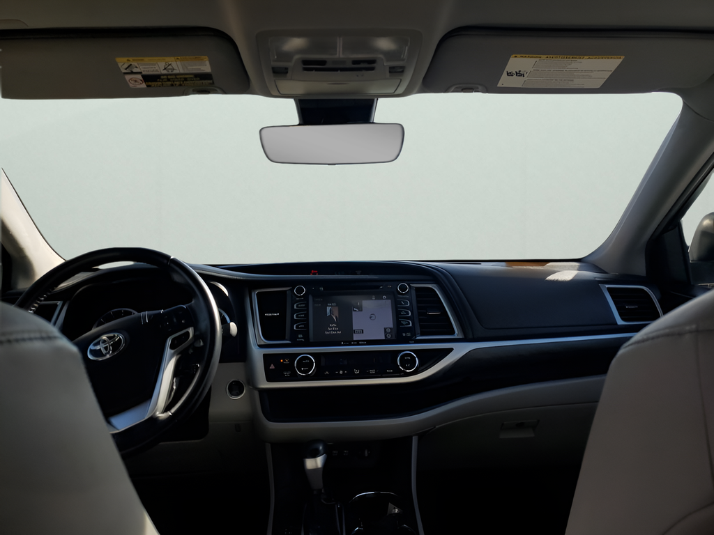 Used Car 2019 Toyota Highlander  Limited For Sale Under $30,000 In Austin, Texas