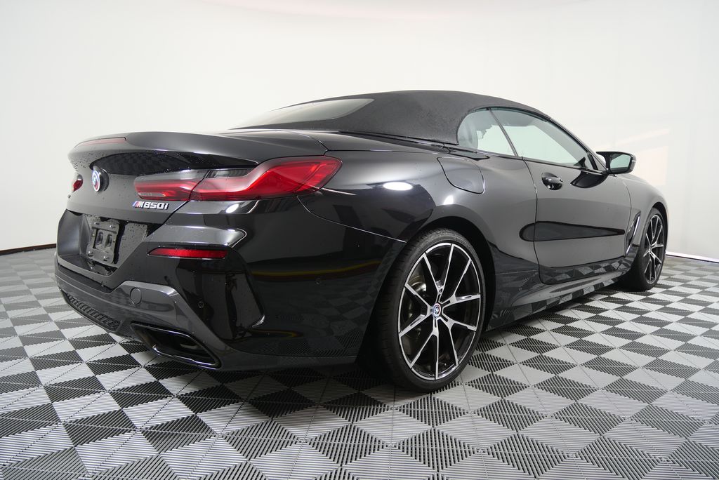 Thumbnail: 2023 BMW 8 Series - 3