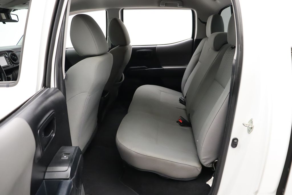 Thumbnail: 2018 Toyota Tacoma - 19