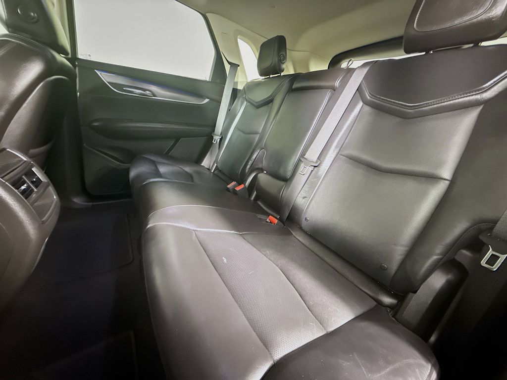 Thumbnail: 2017 Cadillac XT5 - 24