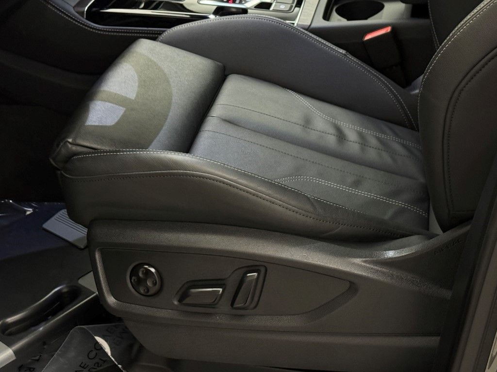 2024 Audi Q5 e Premium 25