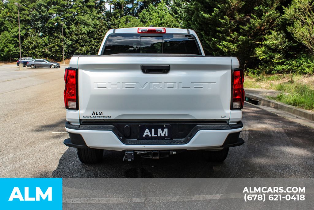 Used 2023 White Chevrolet LT image 9