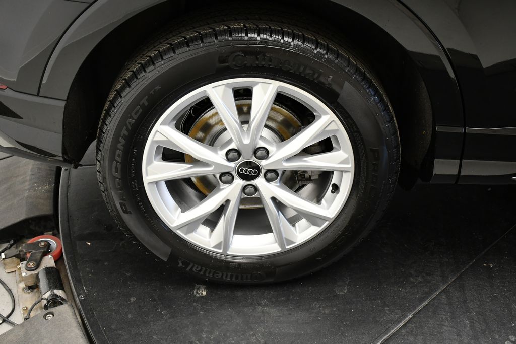 Thumbnail: 2023 Audi Q3 - 18