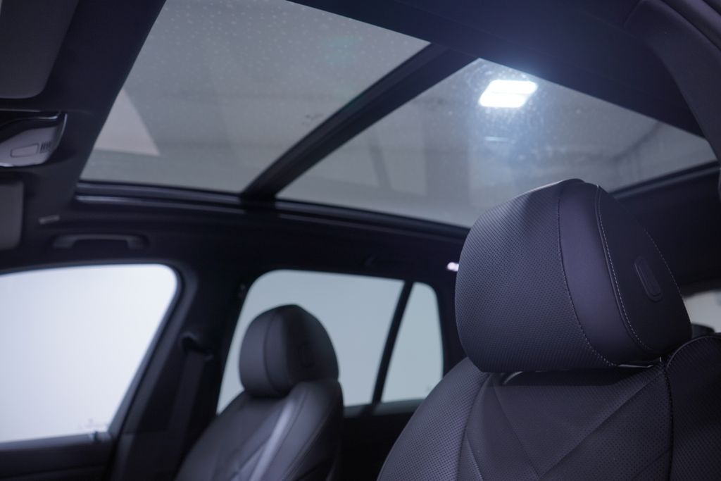 Thumbnail: 2026 BMW X5 - 8