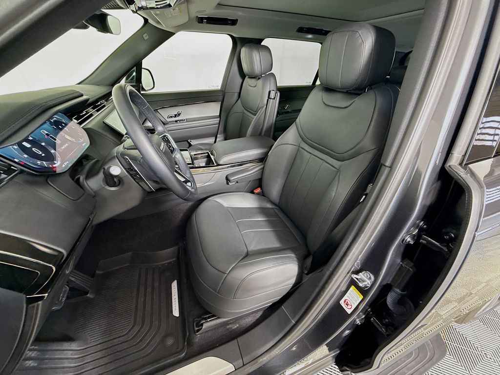 Thumbnail: 2024 Land Rover Range Rover Sport - 22