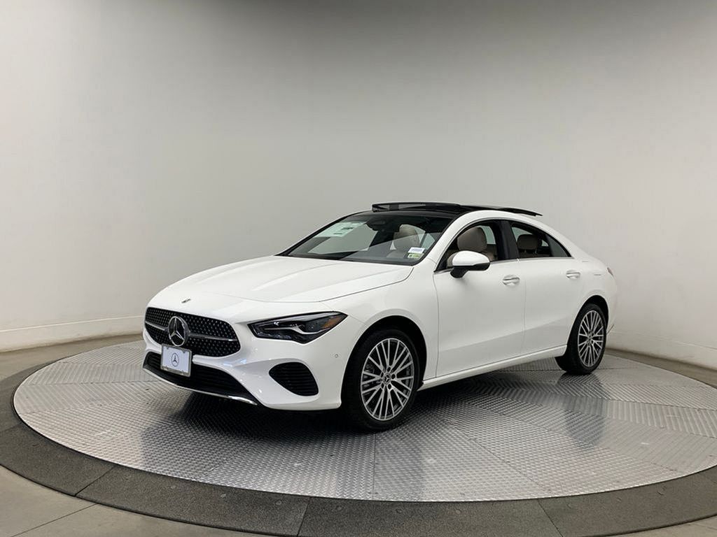 2025 Mercedes-Benz CLA 250 4