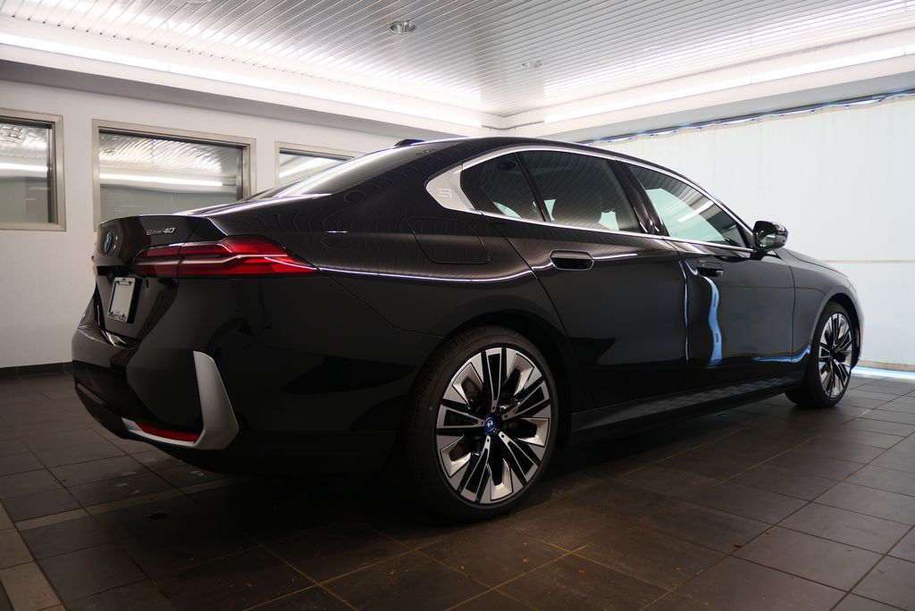 2024 BMW i5 eDrive40 4