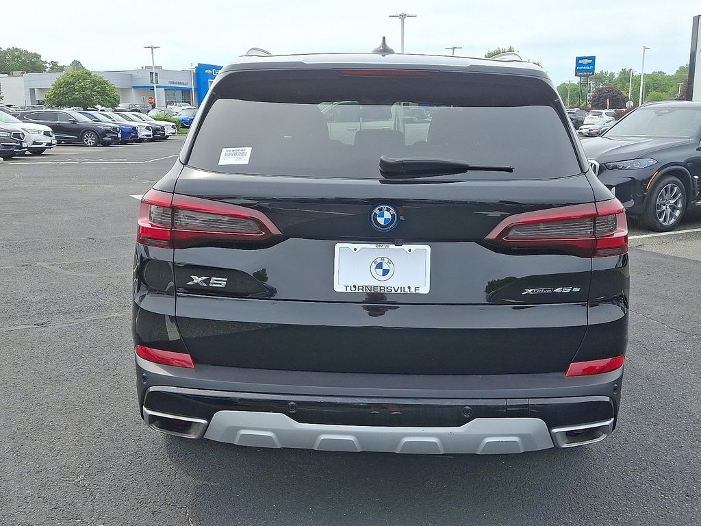 2023 BMW X5 xDrive45e 5